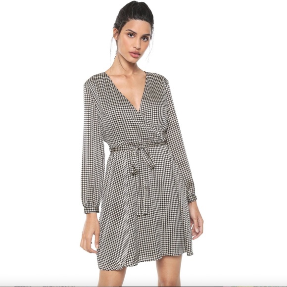 Elegant Emily Women's Elephant Print Duster Gown - Short Sleeve Button Down Loungerobe - View #11